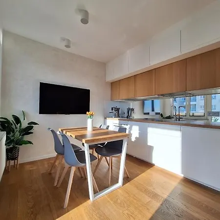 Apartment Widokowa 13-stka Z Widokiem Na Stadion Slaski I Park Slaski, 13 Pietro, Parking Podziemny Free Katowice