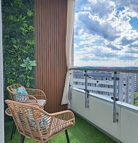 Appartement Widokowa 13-stka Z Widokiem Na Stadion Slaski I Park Slaski, 13 Pietro, Parking Podziemny Free Katowice