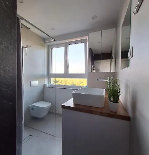 Widokowa 13-stka Z Widokiem Na Stadion Slaski I Park Slaski, 13 Pietro, Parking Podziemny Free Κατοβίτσε