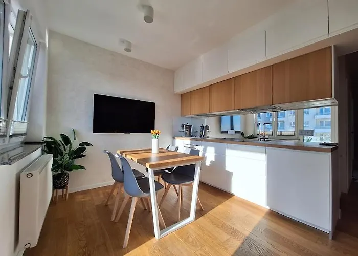 Appartement Widokowa 13-stka Z Widokiem Na Stadion Slaski I Park Slaski, 13 Pietro, Parking Podziemny Free Katowice