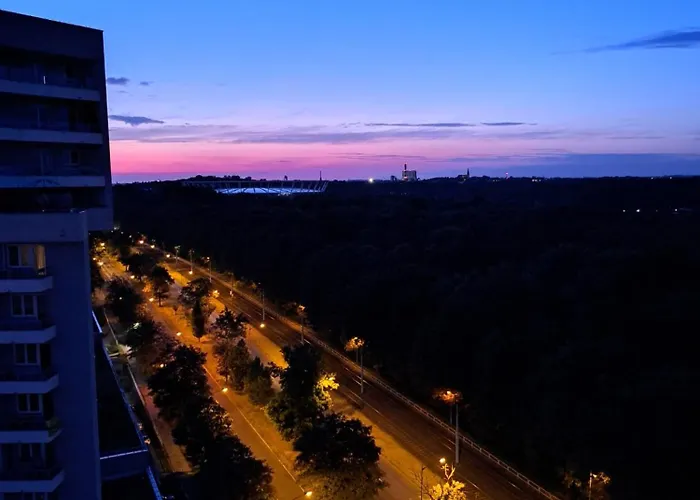 Widokowa 13-stka Z Widokiem Na Stadion Slaski I Park Slaski, 13 Pietro, Parking Podziemny Free * Katowice