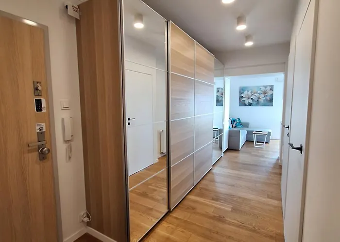 Appartement Widokowa 13-stka Z Widokiem Na Stadion Slaski I Park Slaski, 13 Pietro, Parking Podziemny Free Katowice